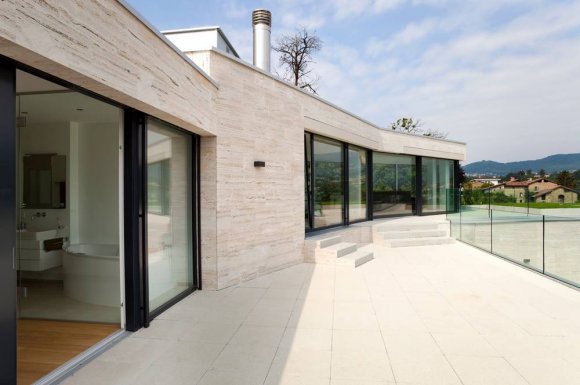 Réalisation d'une terrasse sur plot en dalle grenaillée - Crêches-sur-Saône - CEDAM